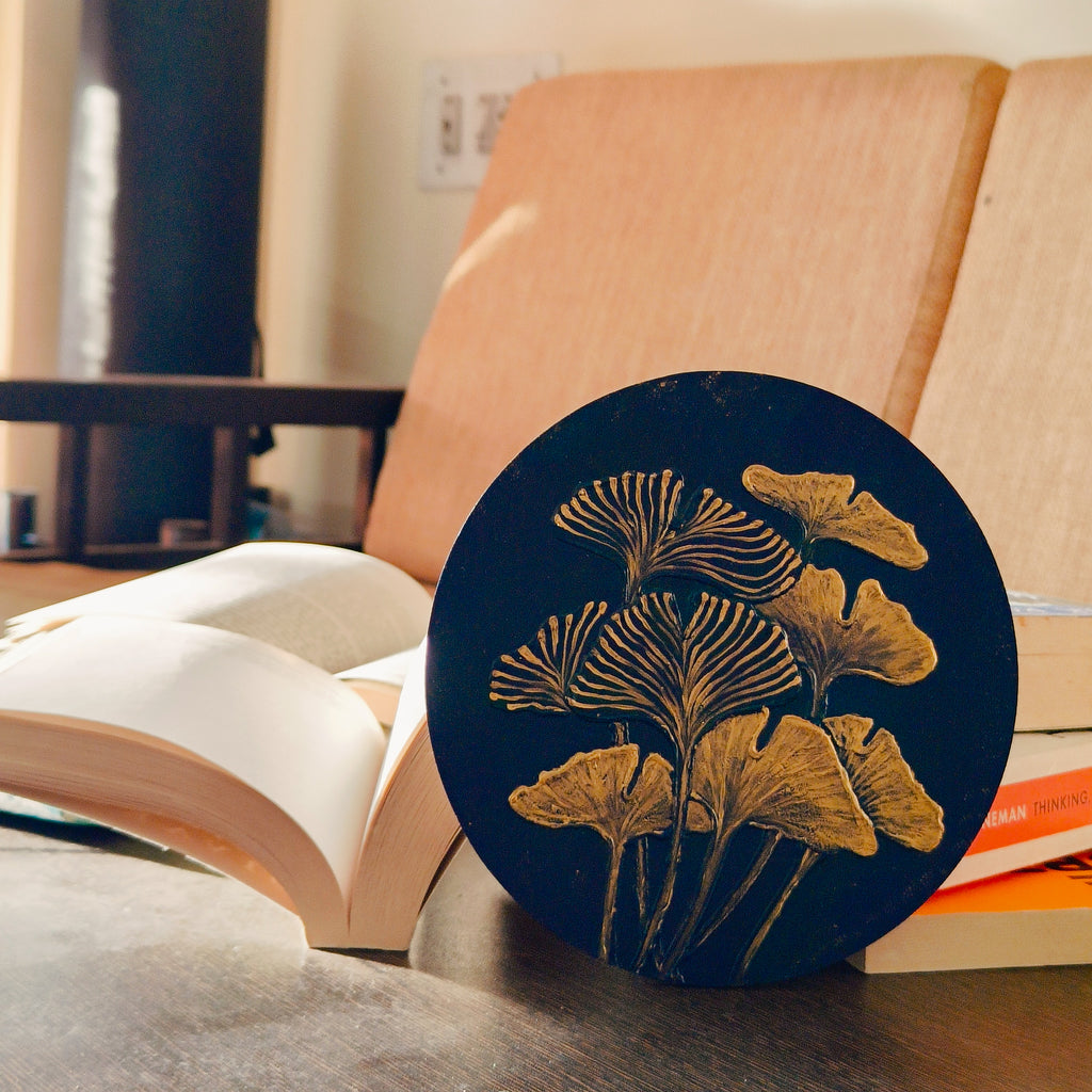 Rustic gold leaves